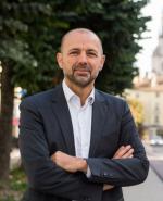Entretien avec Jean-François Debat, maire de Bourg-en-Bresse : « Le contrôle tatillon de l’Etat est antinomique avec la décentralisation »